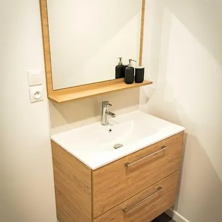 L'albatros 012 - Hypercentre * Cosy * Wifi * Saint-Quentin (Aisne)